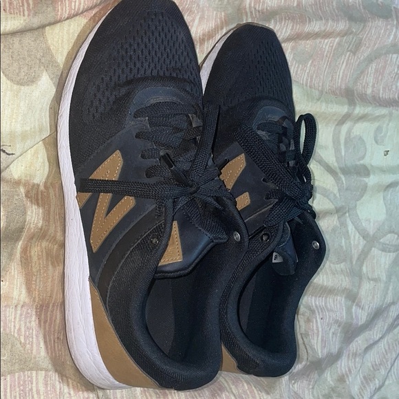 New balance sneakers main image 4